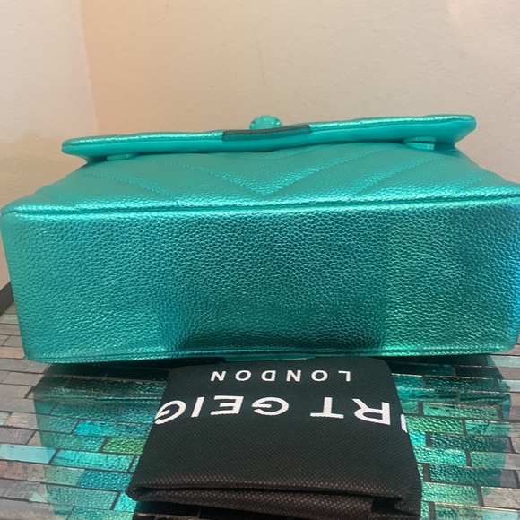 - - Kurt Geiger London Kensington Quilted Leather Shoulder Bag - Picture 6 of 14